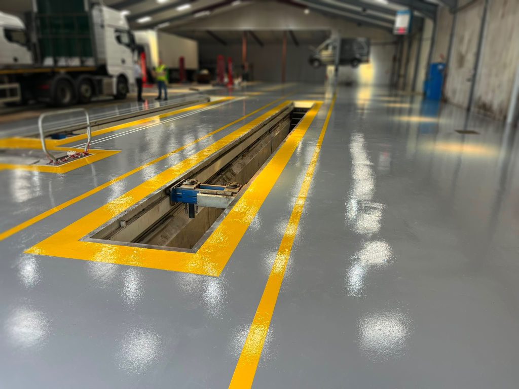 HGV pit and reversing lines on Mid Grey Pumatect