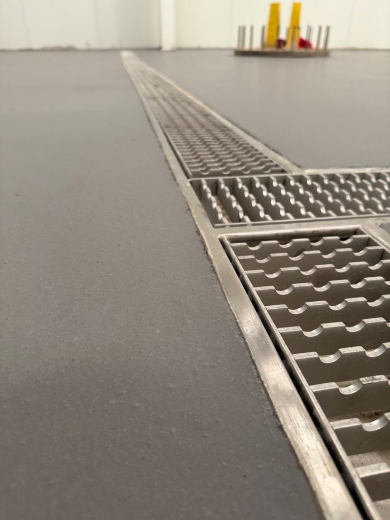 Drainage grating detail on the finished Pumadur HF floor
