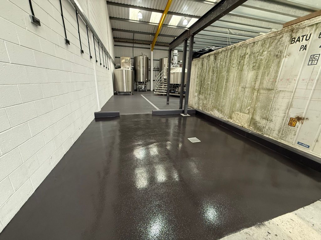 Sealed concrete kerbing and Pumadur RT floor in the brewery
